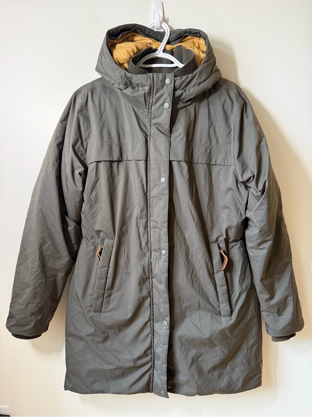 Prana down filled parka knit cuffs and collar cinchable waist pockets lightweigh